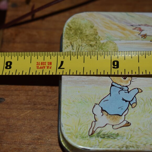 Vintage 1980s Peter Rabbit & Friends Metal Tin Pencil Case Spring Cottage Decor - Picture 10 of 15
